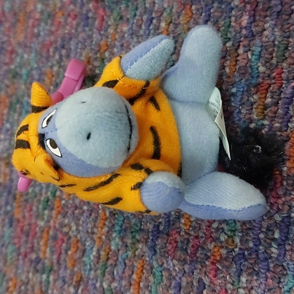 Vintage • Collectable • Set of 4 • McDonald's 'The Tigger Movie' Clip-on Charm - Picture 5 of 12